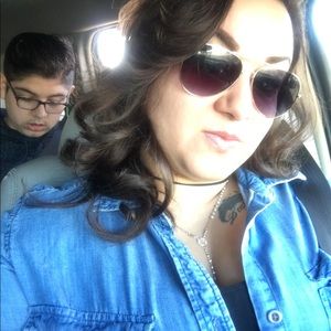 Meet your Posher, Janeth